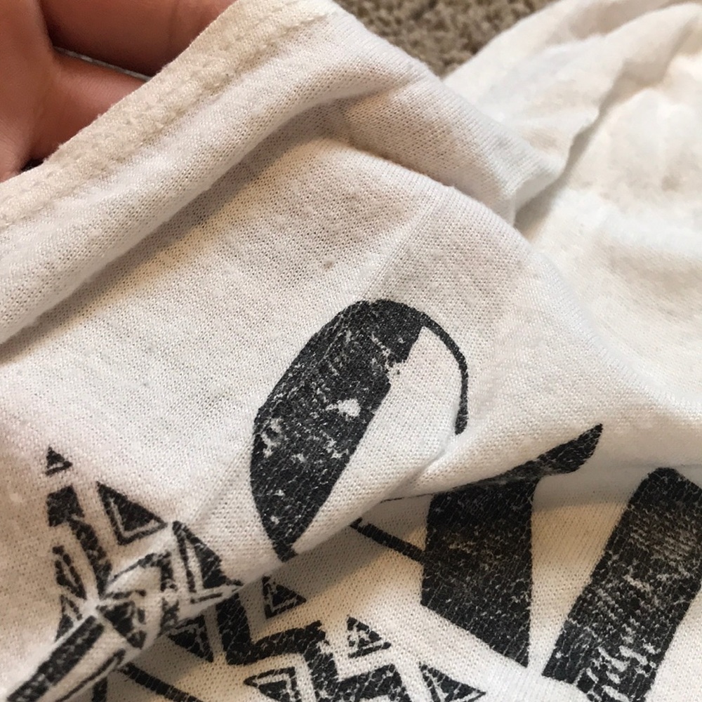 3/$21💥 CALI DREAMER • WHITE • TANK • w/ ELEPHANT PRINT - Picture 6 of 6